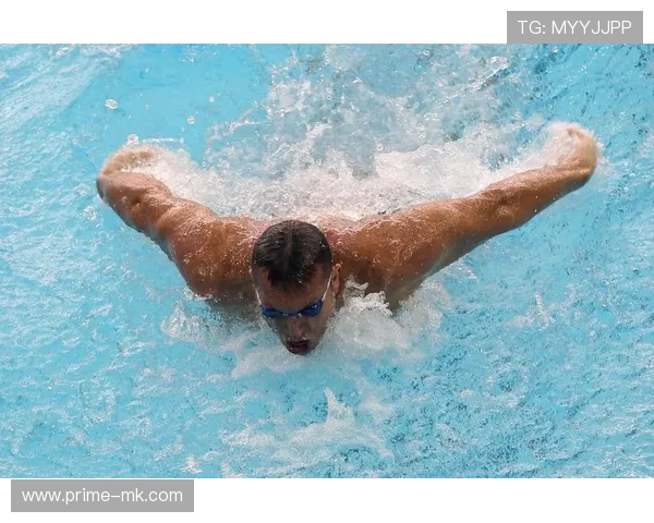 伊恩·索普200米自由泳传奇再现：昔日王者风采依旧